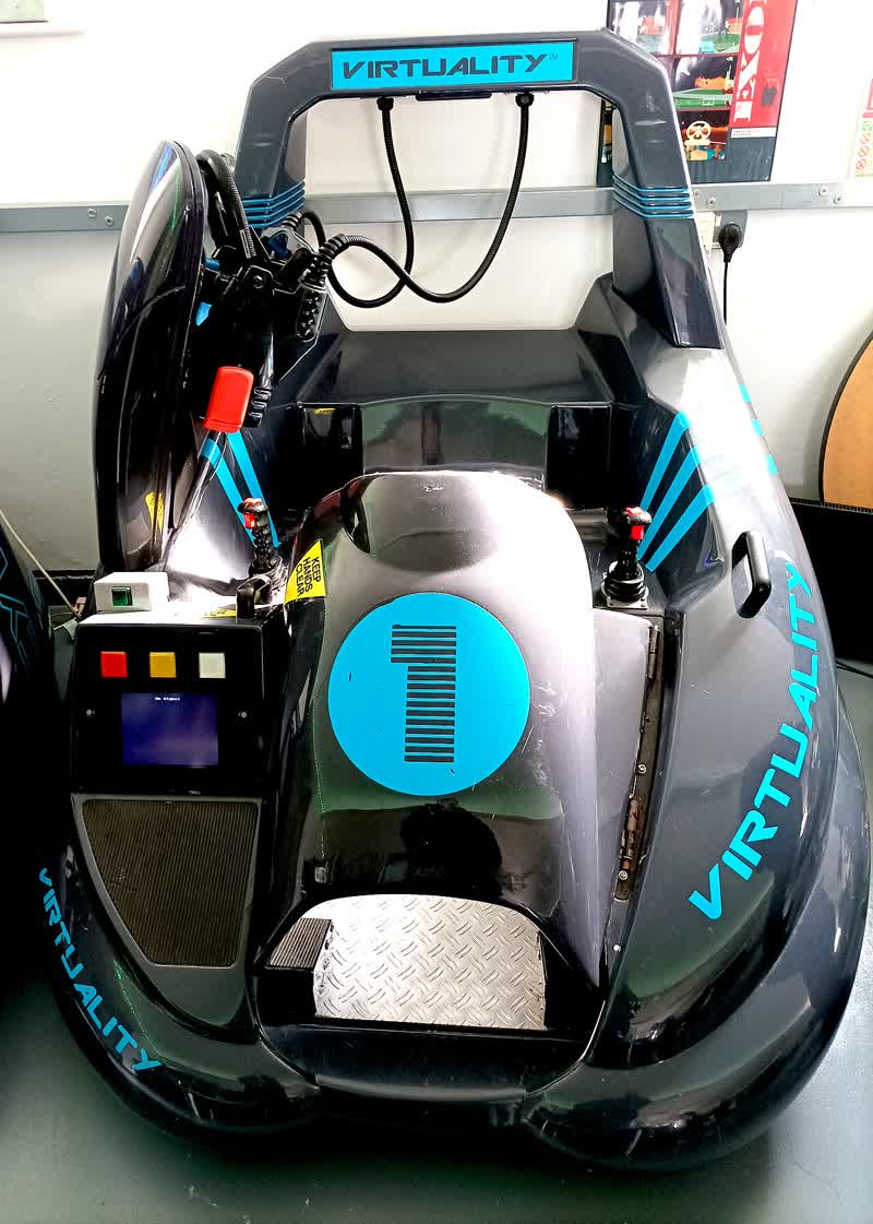 Virtuality 1000SD sit-down arcade pod
